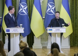 Alarm w Kijowie podczas wizyty szefa NATO. Groźba wystrzelenia rakiet balistycznych