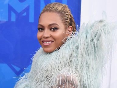 Beyoncé, ez zseniális! Igazi jégkirálynő volt az MTV VMA díjátadóján!