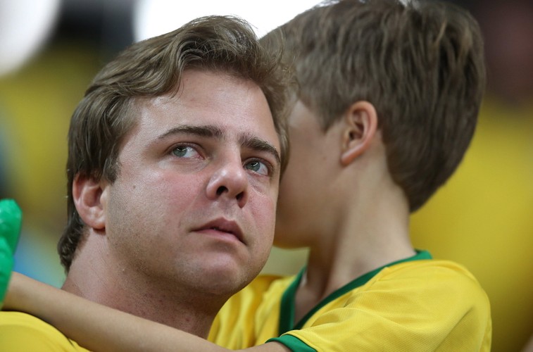 Żałoba i czarna rozpacz w Brazylii. Euforia Niemców