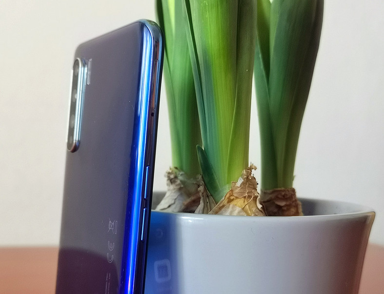 OPPO Reno3