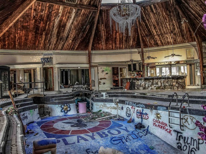 Napuštena Plejboj svingerska vila, Foto: Profimedia