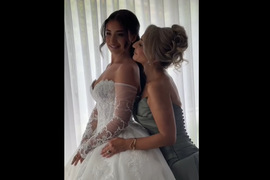 Mlada se na venčanju pojavila u PRELEPOJ HALJINI I IZGLEDA KAO ANĐEO, ali onda je došla njena majka i ljudi su ZGROŽENI: "Gospođo, šta vi pokušavate?"