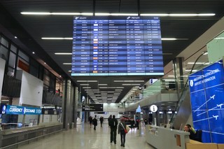 Ponad dwa tysiące odwołanych lotów z Polski. Jedna trasa regularnie się zapycha