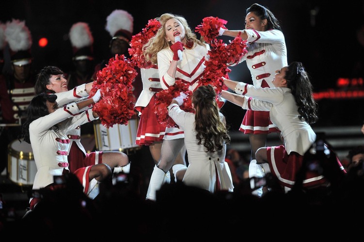 Madonna podczas koncertu we Florencji