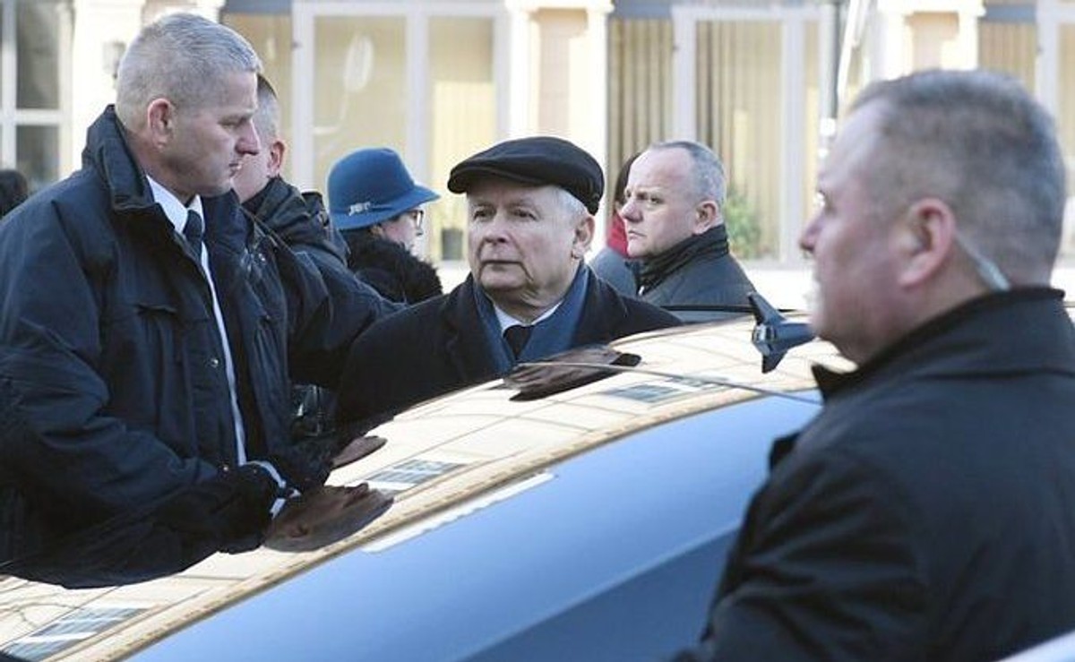 Wróbel: Potrzebny przywódca wielki, nie silny