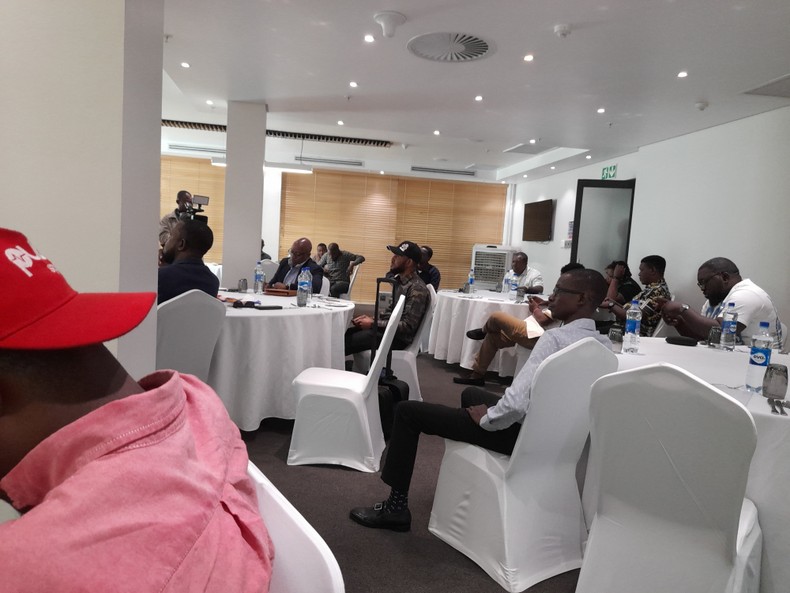 Una muestra representativa de los medios nigerianos en su lugar. 