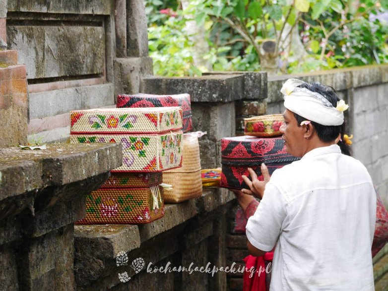 Mieszkańcy Ubud w trakcie święta Galungan.