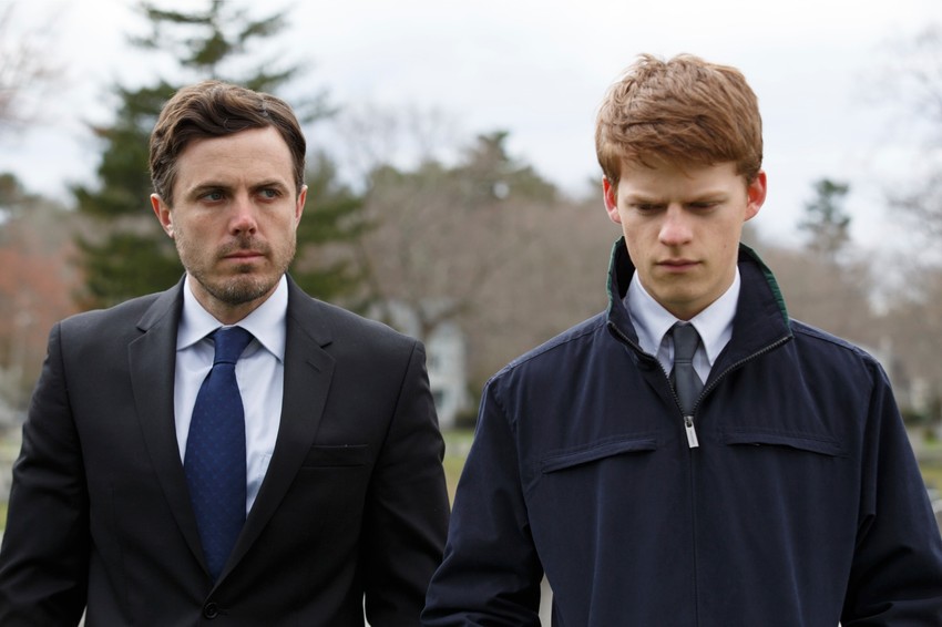 Kejsi Aflek i Lukas Hedžers u "Manchester By The Sea"