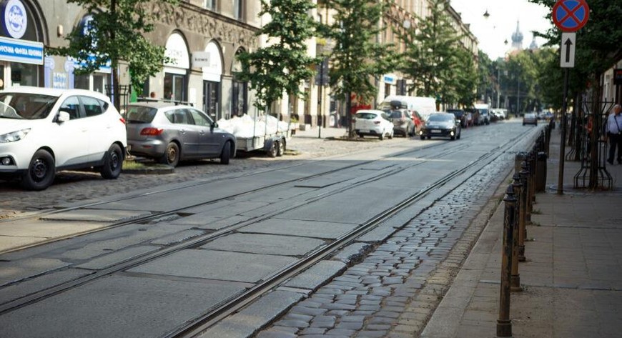 Od 2 września trwa przebudowa ulic Kościuszki i Zwierzynieckiej. Podczas prac wprowadzono zmiany w organizacji ruchu drogowego i komunikacji miejskiej.