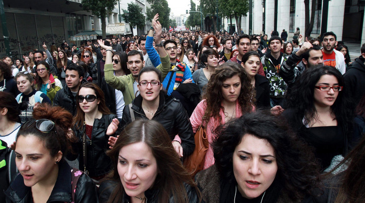 Több ezer budapesti diák sztrájkol, nem mennek iskolába / Fotó: MTI