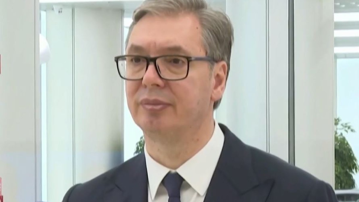 Vučić održao govor na Univerzitetu u Pekingu: Posetio i neverovatnu vremensku kapsulu