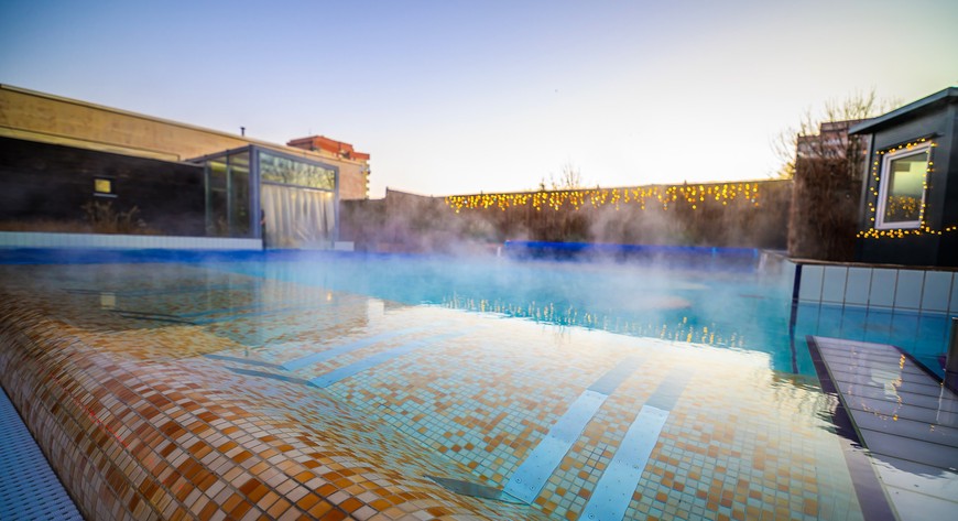 Ogród saunowy - jedna z wizytówek Aquaparku Wrocław przy ul. Borowskiej.