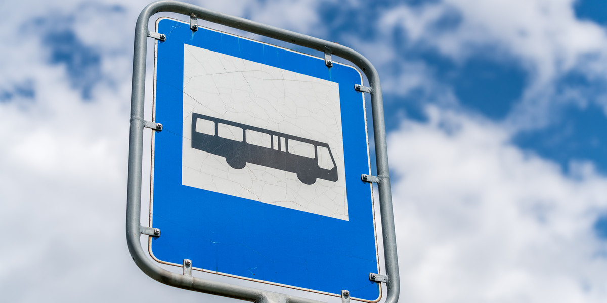 Rząd chce zachęcić samorządy do sięgania po pieniądze na rozwój połączeń autobusowych. 