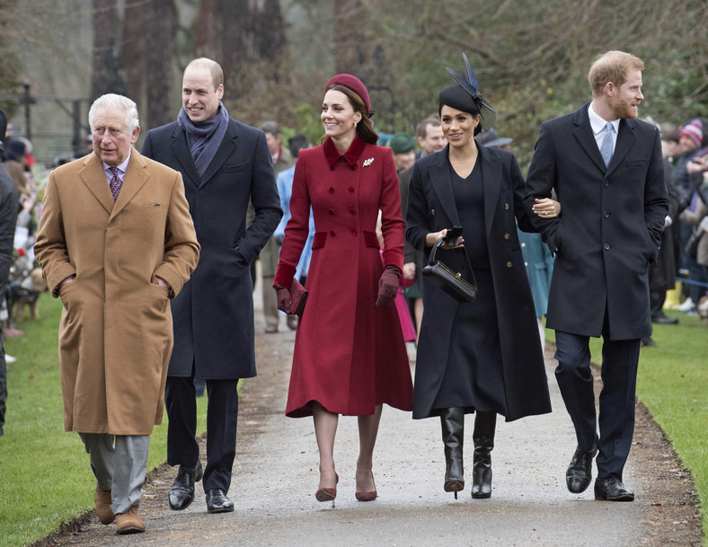 Meghan, Harry, William, Kate i książę Karol w Sandringham w 2018 roku