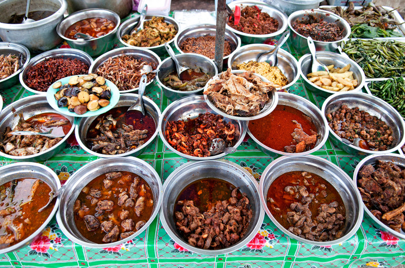 Birmańskie potrawy. Fot. iStock