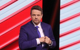 Trzaskowski: Mamy prawo wiedzieć, co prezydent będzie chciał załatwiać w USA