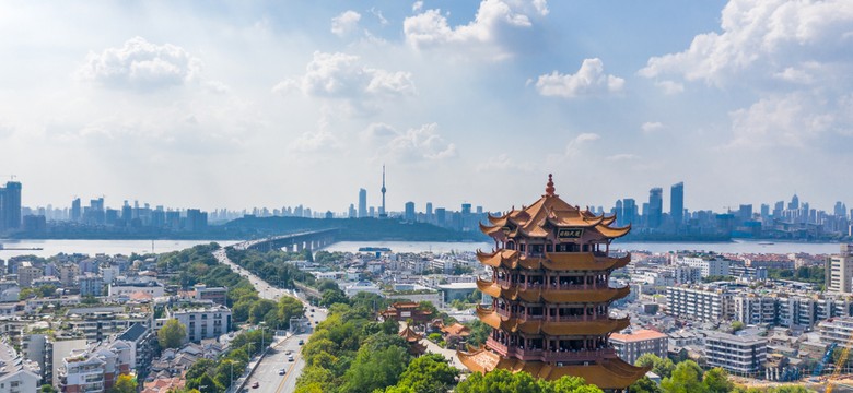 Narasta napięcie w związku z misją WHO w Chinach. Naukowcy opóźnili raport o genezie Covid-19