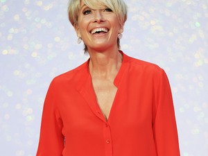 Emma Thompson vörös szőnyeges szettjétől bekattansz!