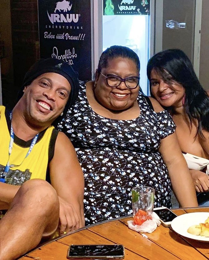 Ronaldinjo sa mamom