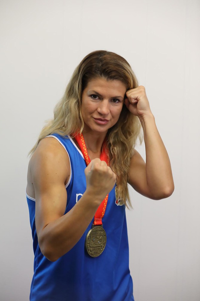 Bokserka Jelena Janićijević