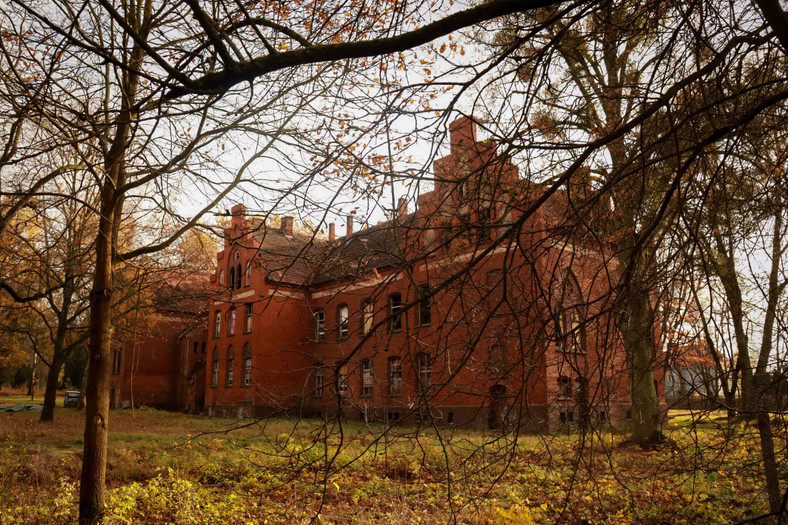 Tragiczna historia pacjentów szpitala psychiatrycznego w Owińskach przyprawia o dreszcze