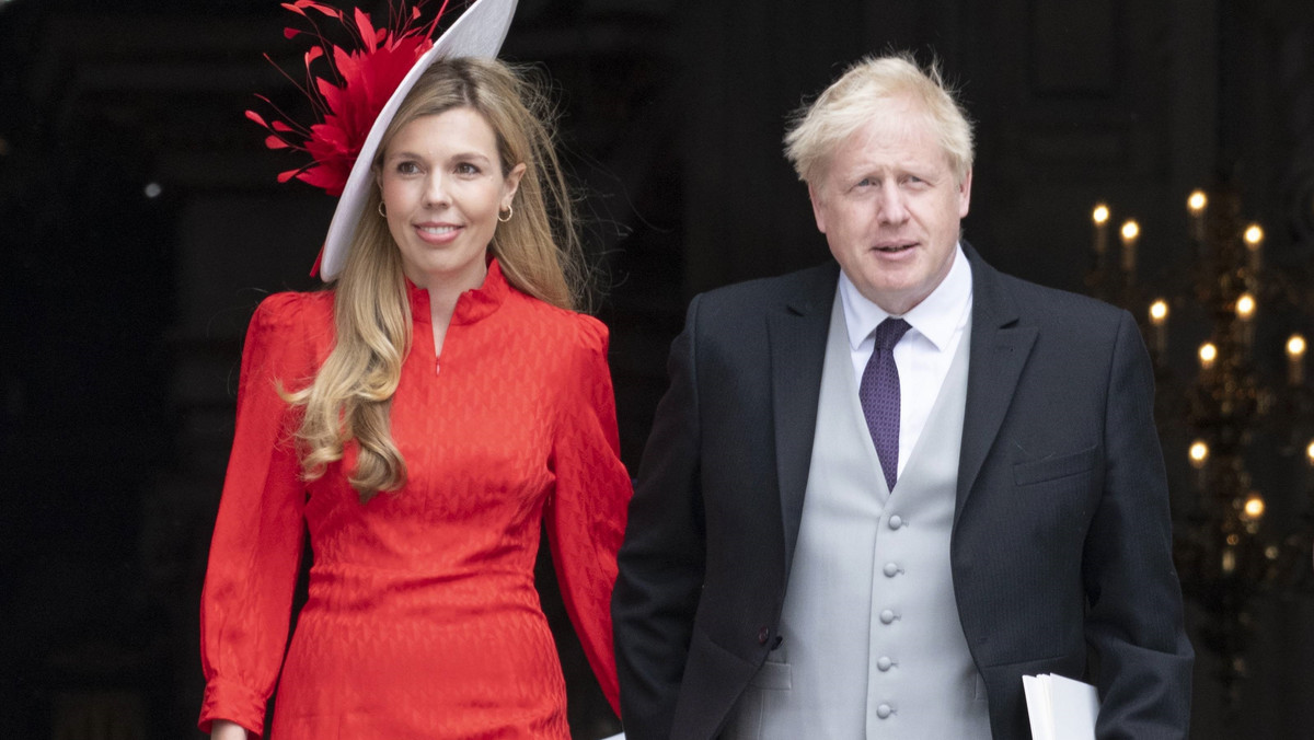 Żona Borisa Johnsona "zgubą" dla męża? Media piszą o "królowej Carrie"