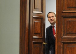 Sikorski: Dzięki mojej wizycie ubijemy interesy w Libii