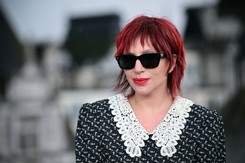 Lady Gaga promuje polskiego malarza. Ma jego obraz na okładce płyty. To Matejko!