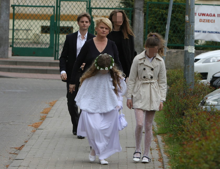 Katarzyna Figura z córkami