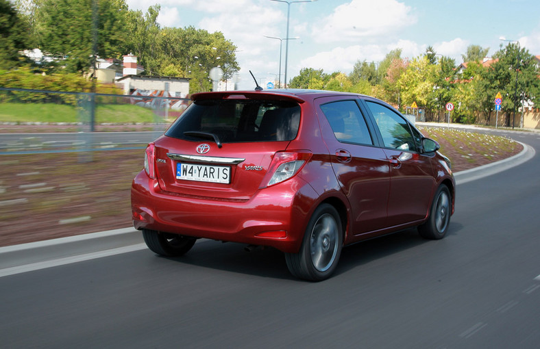 Test nowej Toyoty Yaris, radzimy którą wersję wybrać