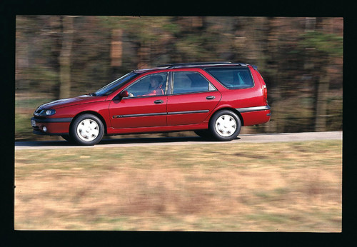 Renault Laguna, Toyota Avensis, Volkswagen Passat - Kombinowany egzamin