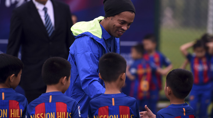 Ronaldinho, a Barcelona nagykövete Kínába látogatott /Fotó: AFP