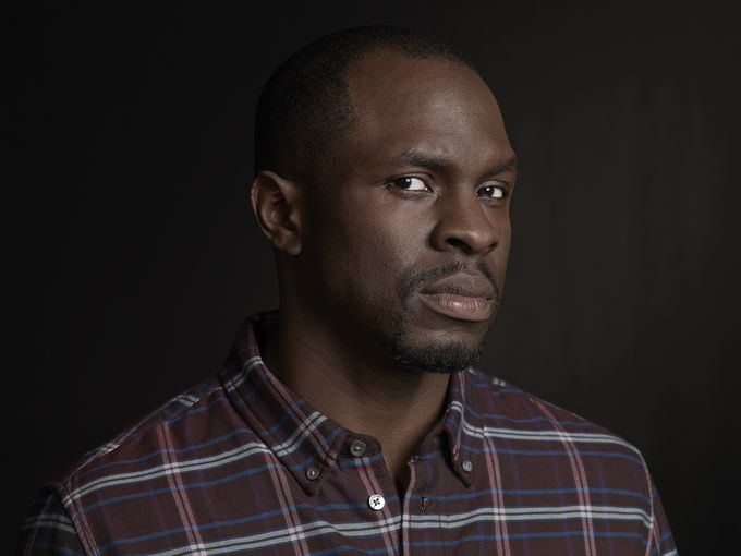 Erik Ritter (Gbenga Akinnagbe)