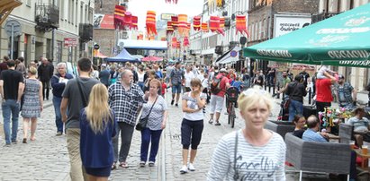 Warszawiacy bawią się na Ząbkowskiej. Festiwal to prawdziwy hit!