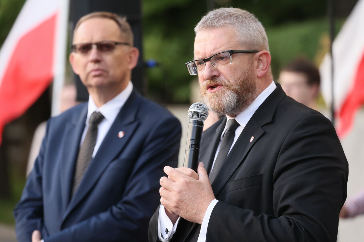 Grzegorz Braun i Roman Fritz pod lupą prokuratury. Oto zarzuty