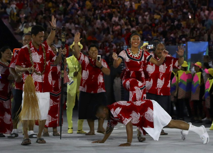 Rio 2016: Barwne stroje olimpijczyków na ceremonii otwarcia