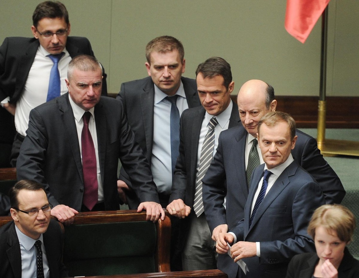 Członkowie rządu podczas debaty emerytalnej