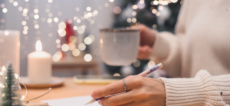 Ile dni musisz pracować, aby zarobić na święta? Wyniki zaskakują