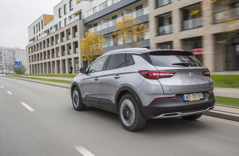 Opel Grandland X 1.2 Turbo - prawdziwy PeugOpel