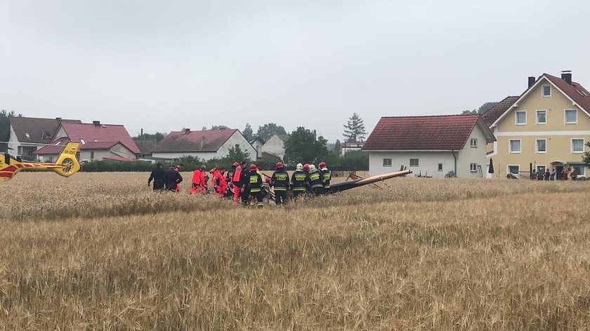 Katastrofa śmigłowca koło Opola. Dwie osoby nie żyją