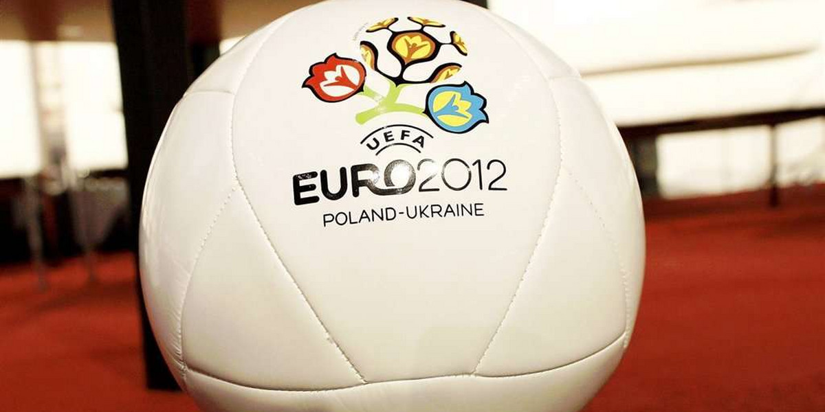 Piłka na Euro 2012. Jeszcze gorsza niż maskotki?