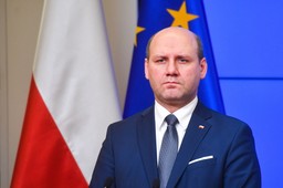 Minister ds. UE o decyzji prezydenta Dudy: Liczymy, że decyzja TK zapadnie w nieodległym terminie