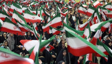 Protesty w Iranie 2026: Ofiary śmiertelne, blokada internetu i reakcja USA