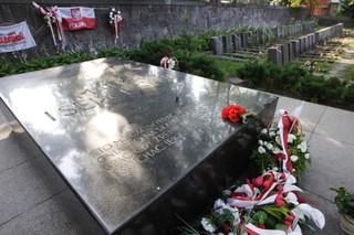 Związek Polaków oburzony zbezczeszczeniem mauzoleum Piłsudskiego