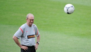 Smuda trenerem najsłabszej drużyny drugiej ligi Niemiec