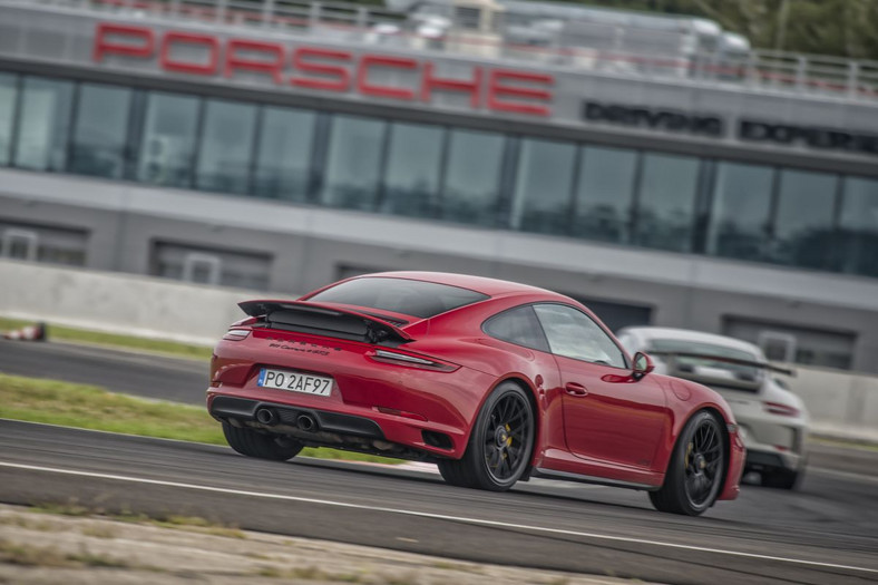 Porsche Driving Experience na Silesia Ring to trzeba przeżyć