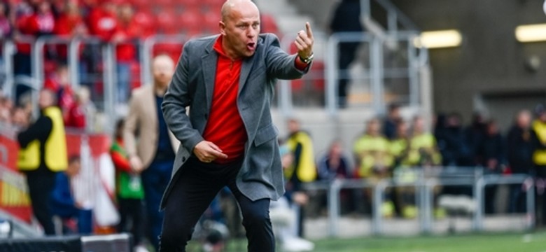 Janusz Niedźwiedź nowym trenerem piłkarzy Stali Mielec