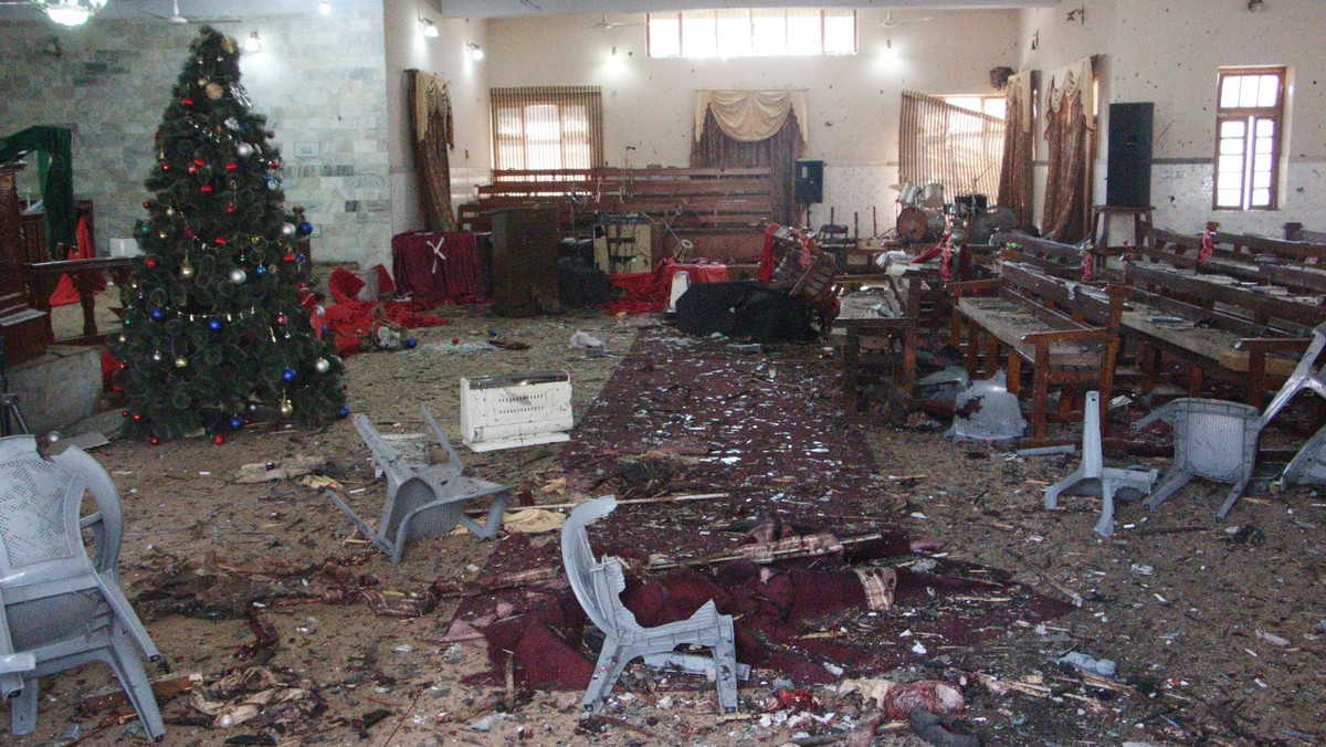 Co najmniej dziewięć osób zginęło, a 30 zostało rannych, gdy uzbrojeni napastnicy zaatakowali dziś kościół metodystyczny w Kwecie, na zachodzie Pakistanu, detonując bombę i strzelając do wiernych. Wśród ofiar śmiertelnych jest dwóch napastników.