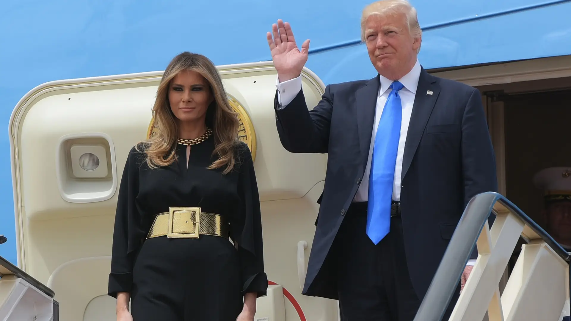 Donald Trump chciał iść z Melanią za rękę. Jej reakcja przykuła uwagę wszystkich