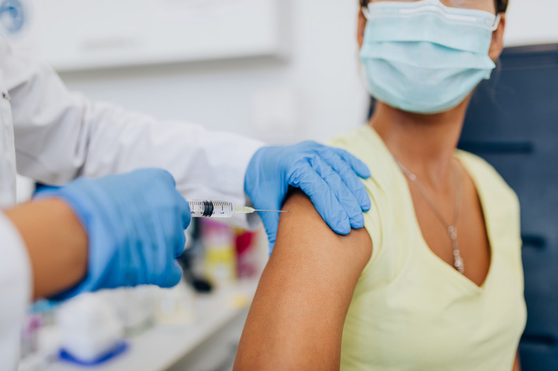 Celem szczepień jest ograniczenie zachorowań na grypę i istotne zmniejszenie ryzyka narażenia na ciężki przebieg choroby